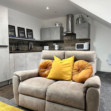 Vibrant Apartments Close To City Centre كارديف المظهر الخارجي الصورة