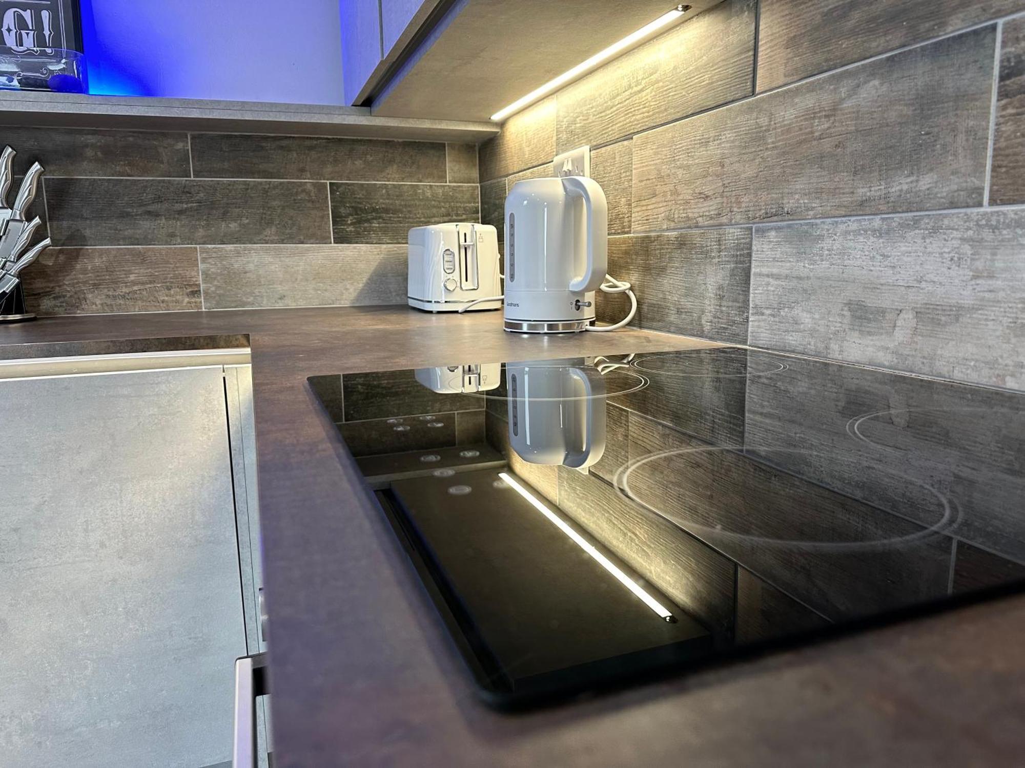 Vibrant Apartments Close To City Centre كارديف المظهر الخارجي الصورة